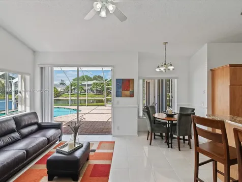 1230 SW 102nd Avenue Pembroke Pines FL 33025