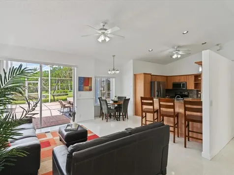 1230 SW 102nd Avenue Pembroke Pines FL 33025