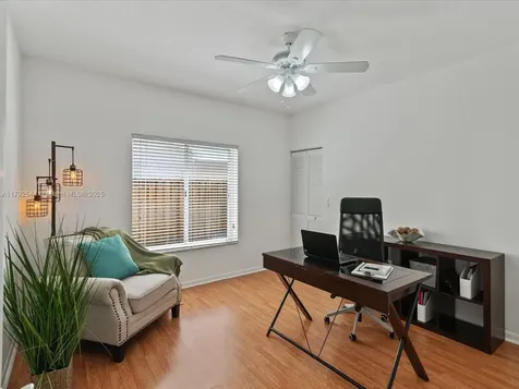 1230 SW 102nd Avenue Pembroke Pines FL 33025