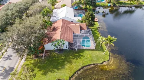 1230 SW 102nd Avenue Pembroke Pines FL 33025
