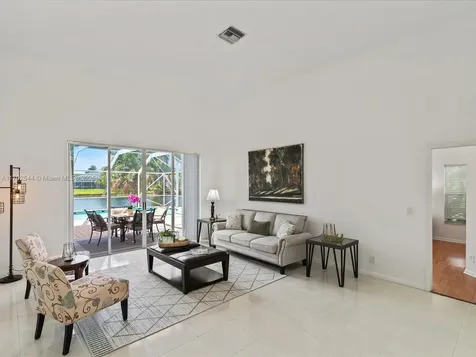 1230 SW 102nd Avenue Pembroke Pines FL 33025