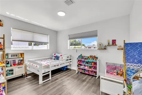 1361 NW 98th Terrace Miami FL 33147