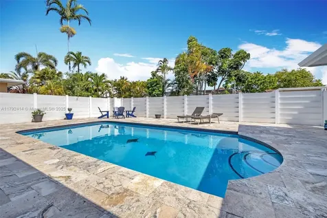 4701 Garfield Street Hollywood FL 33021