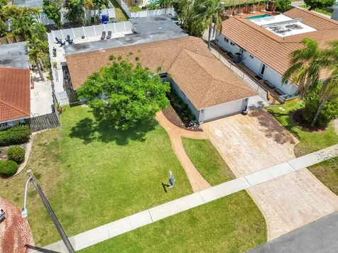 4701 Garfield Street Hollywood FL 33021