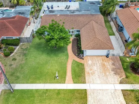 4701 Garfield Street Hollywood FL 33021