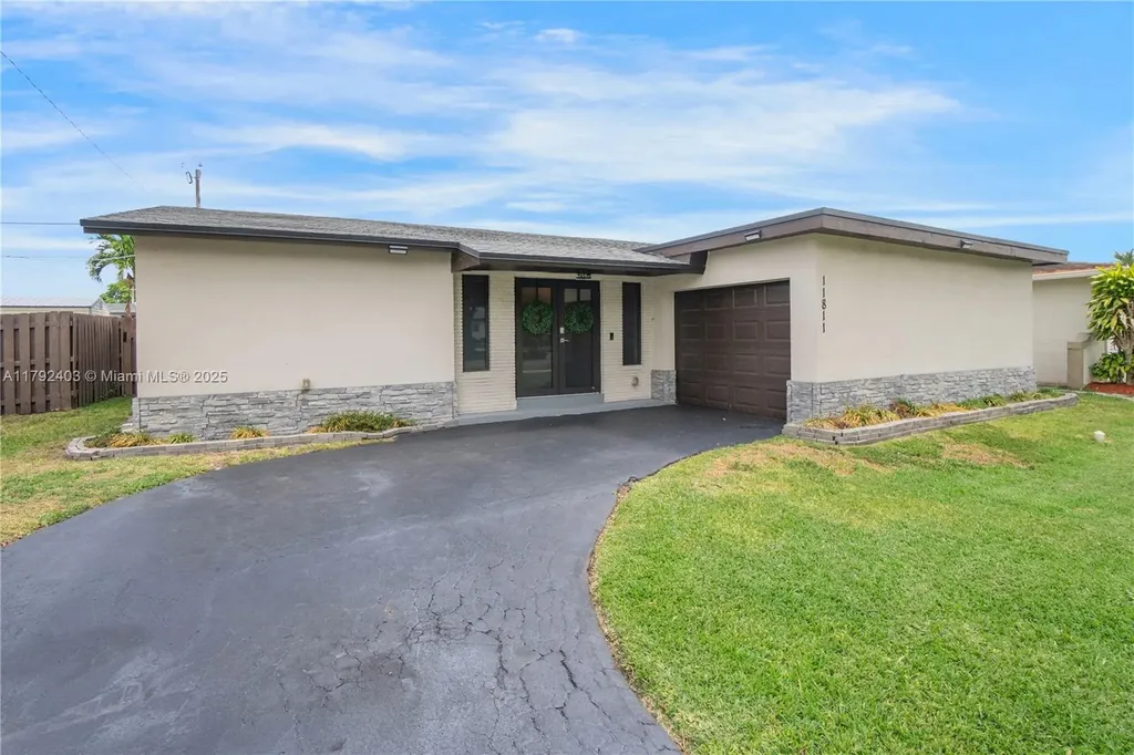11811 NW 29th Street Sunrise FL 33323