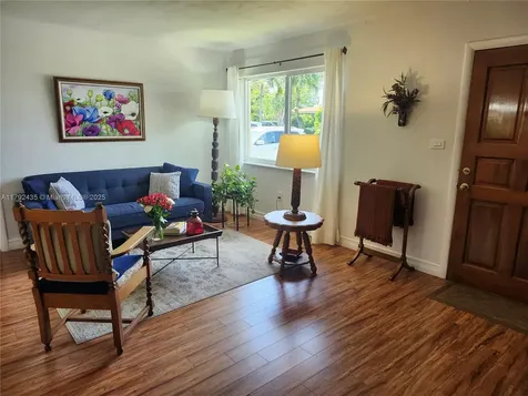 8750 SW 42nd Street Miami FL 33165