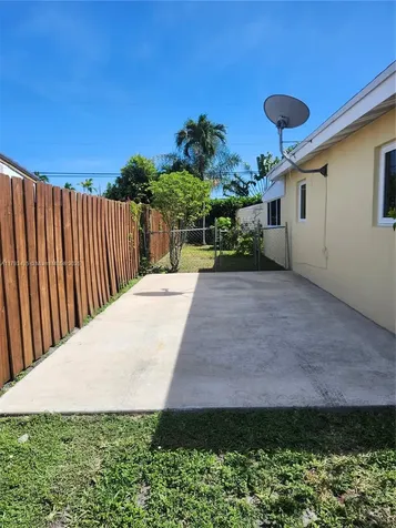 8750 SW 42nd Street Miami FL 33165