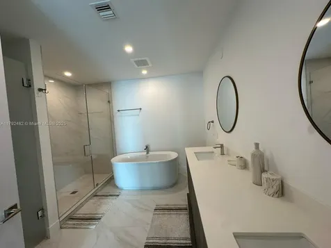 17550 Collins Avenue Sunny Isles Beach FL 33160