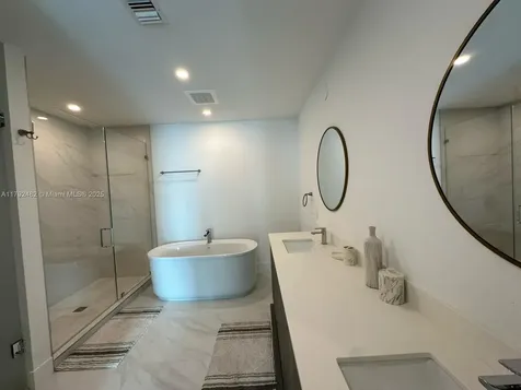 17550 Collins Avenue Sunny Isles Beach FL 33160