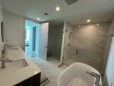 17550 Collins Avenue Sunny Isles Beach FL 33160