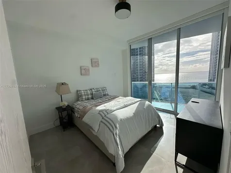 17550 Collins Avenue Sunny Isles Beach FL 33160