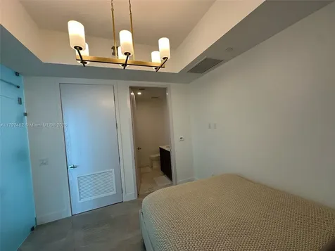 17550 Collins Avenue Sunny Isles Beach FL 33160