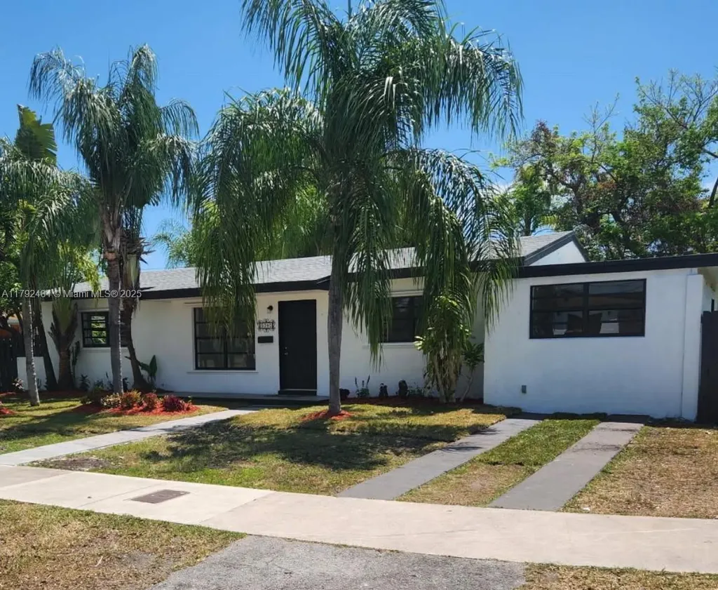 9340 Martinique Drive Cutler Bay FL 33189