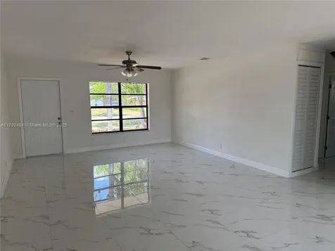 9340 Martinique Drive Cutler Bay FL 33189