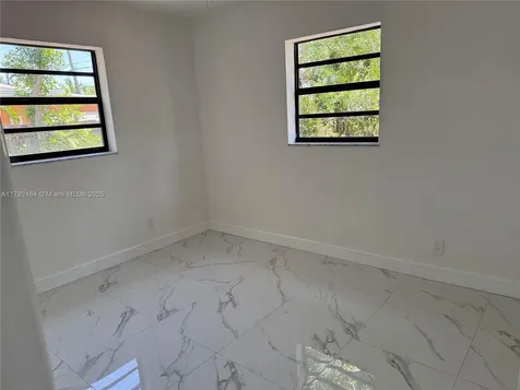 9340 Martinique Drive Cutler Bay FL 33189