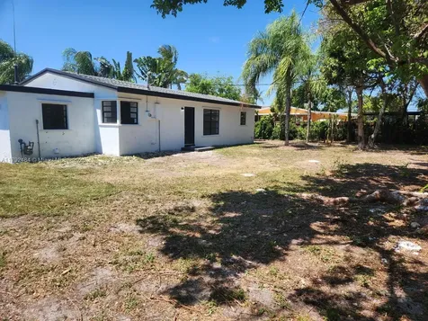 9340 Martinique Drive Cutler Bay FL 33189