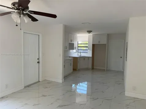 9340 Martinique Drive Cutler Bay FL 33189