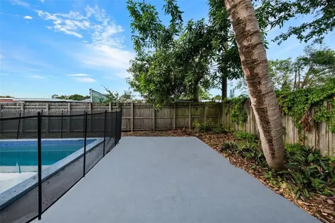 1131 NE 211th Street Miami FL 33179