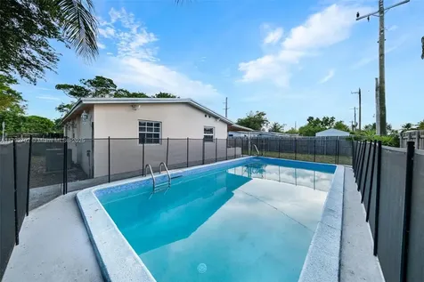 1131 NE 211th Street Miami FL 33179