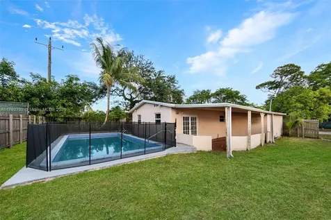 1131 NE 211th Street Miami FL 33179