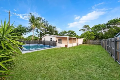 1131 NE 211th Street Miami FL 33179