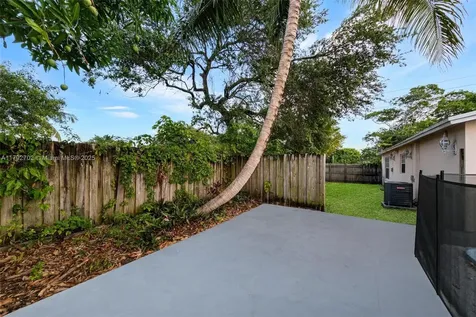 1131 NE 211th Street Miami FL 33179