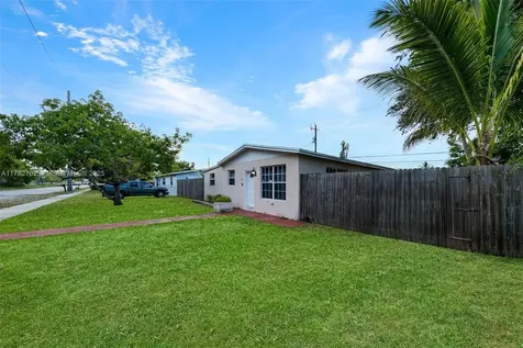 1131 NE 211th Street Miami FL 33179