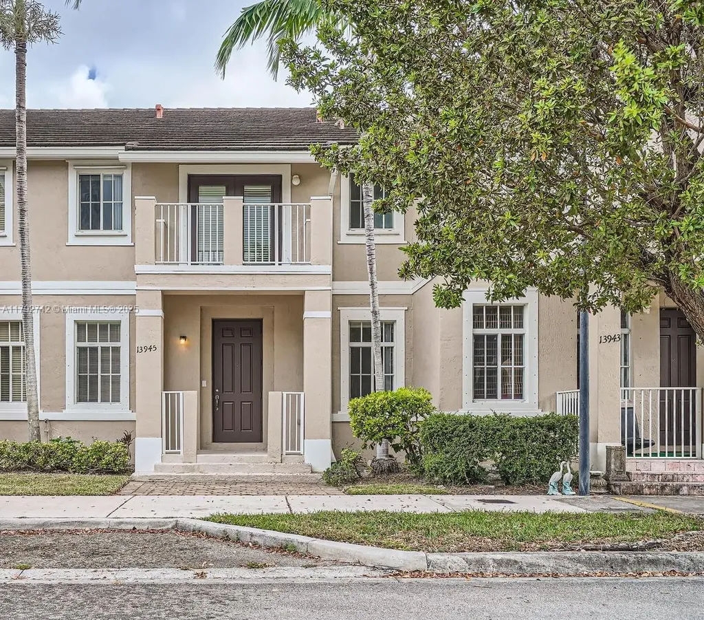 13945 SW 279th Lane Homestead FL 33032