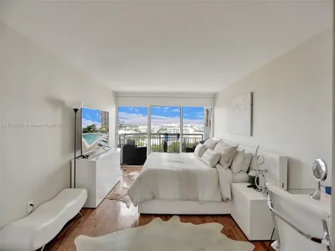 18011 Biscayne Boulevard Aventura FL 33160