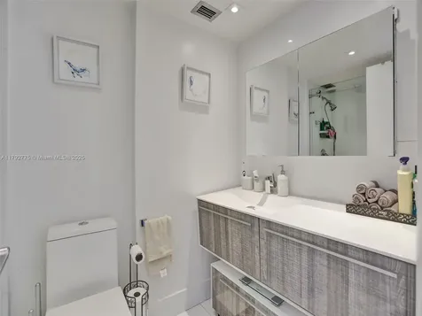 18011 Biscayne Boulevard Aventura FL 33160