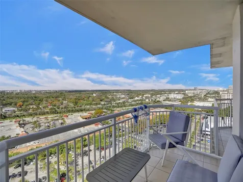 18011 Biscayne Boulevard Aventura FL 33160