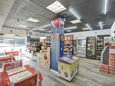 18011 Biscayne Boulevard Aventura FL 33160