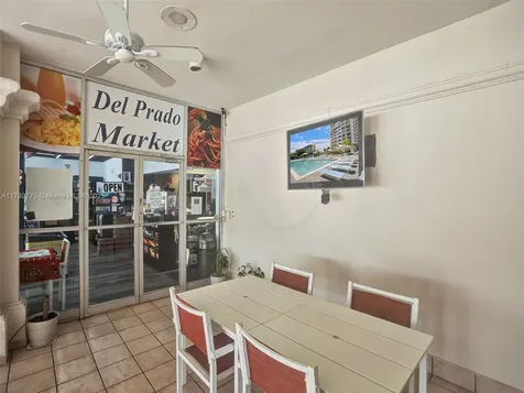 18011 Biscayne Boulevard Aventura FL 33160