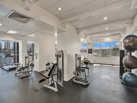 18011 Biscayne Boulevard Aventura FL 33160