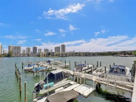 18011 Biscayne Boulevard Aventura FL 33160