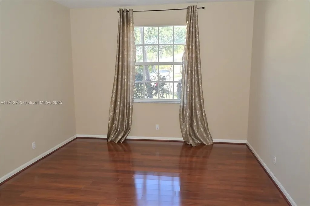 6777 NW 44th Court Coral Springs FL 33067