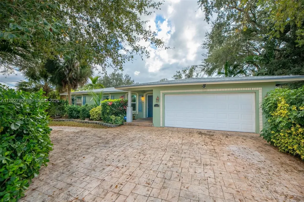 11560 NW 26th Street Plantation FL 33323