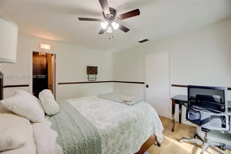 11560 NW 26th Street Plantation FL 33323