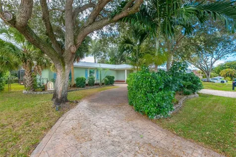 11560 NW 26th Street Plantation FL 33323