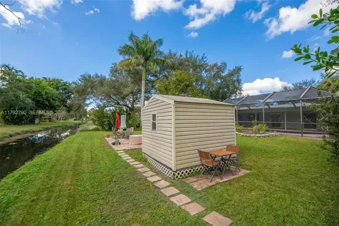 11560 NW 26th Street Plantation FL 33323