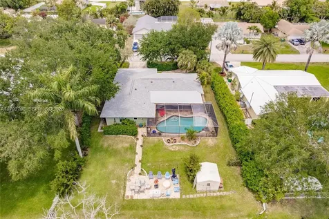 11560 NW 26th Street Plantation FL 33323