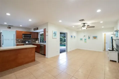 11560 NW 26th Street Plantation FL 33323