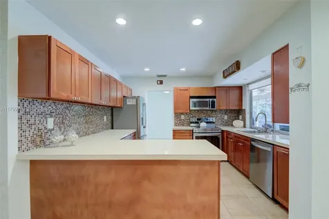 11560 NW 26th Street Plantation FL 33323