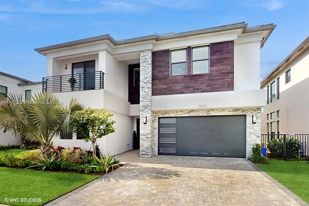 8350 Royal County Down Road Boca Raton FL 33434