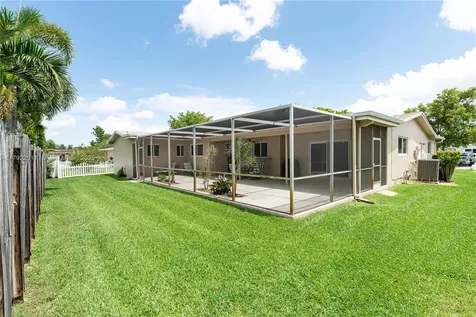 11431 NW 23rd Street Pembroke Pines FL 33026