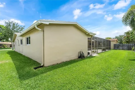11431 NW 23rd Street Pembroke Pines FL 33026