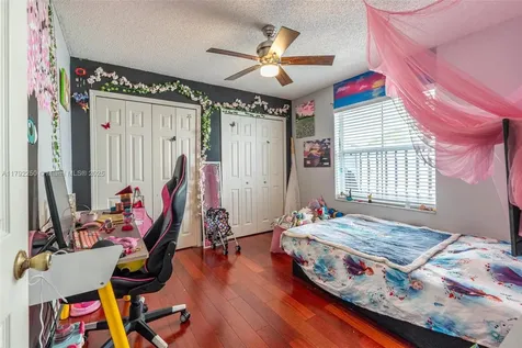 14024 N Cypress Cove Circle Davie FL 33325