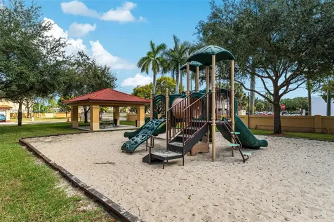 14024 N Cypress Cove Circle Davie FL 33325