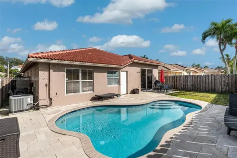 14024 N Cypress Cove Circle Davie FL 33325